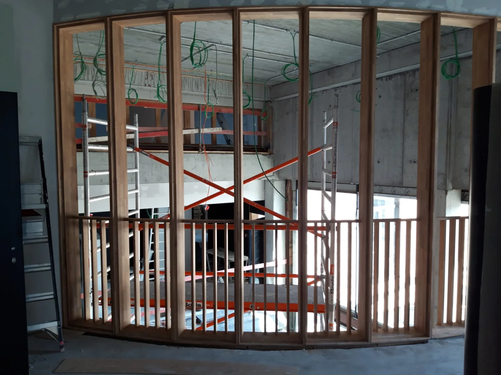 Ossature bois courbe sur mesure, structure en chantier